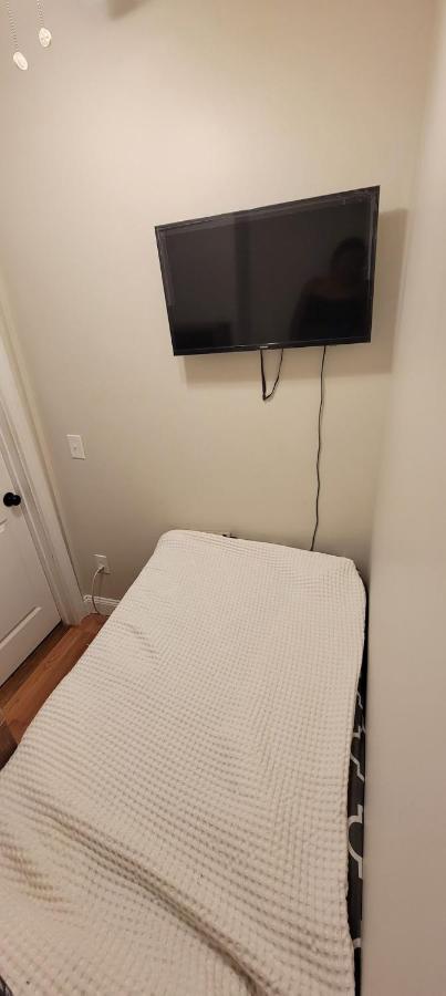 Private Bedroom Near بوسطن المظهر الخارجي الصورة