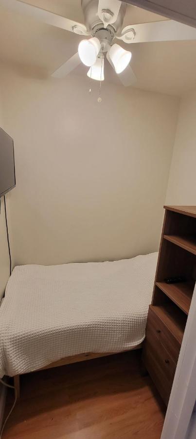 Private Bedroom Near بوسطن المظهر الخارجي الصورة