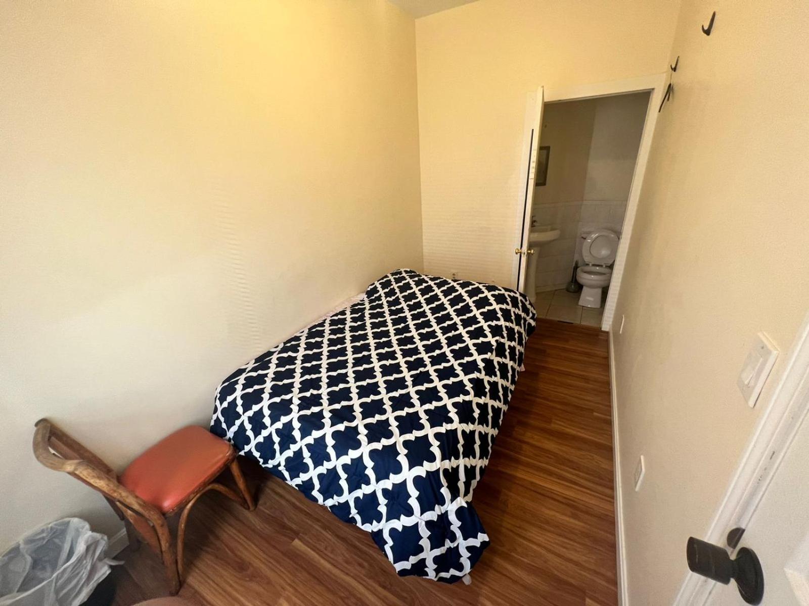 Private Bedroom Near بوسطن المظهر الخارجي الصورة