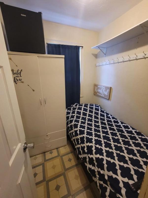 Private Bedroom Near بوسطن المظهر الخارجي الصورة